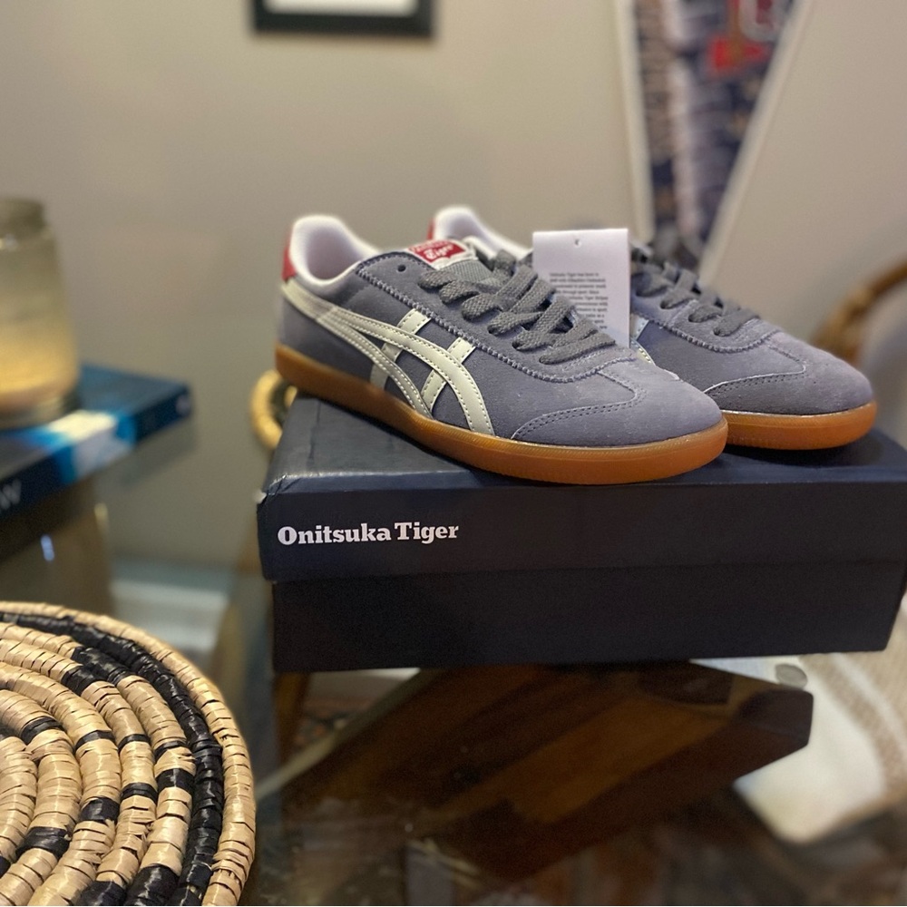 NWT Onitsuka Tiger - Charcoal/Birch Colorway - Asics - Men’s 6